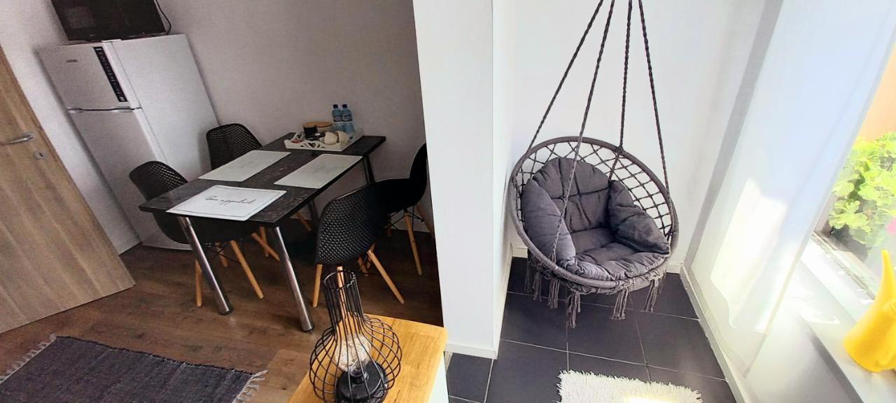 33 Coquette Apartment Baia Mare Ngoại thất bức ảnh