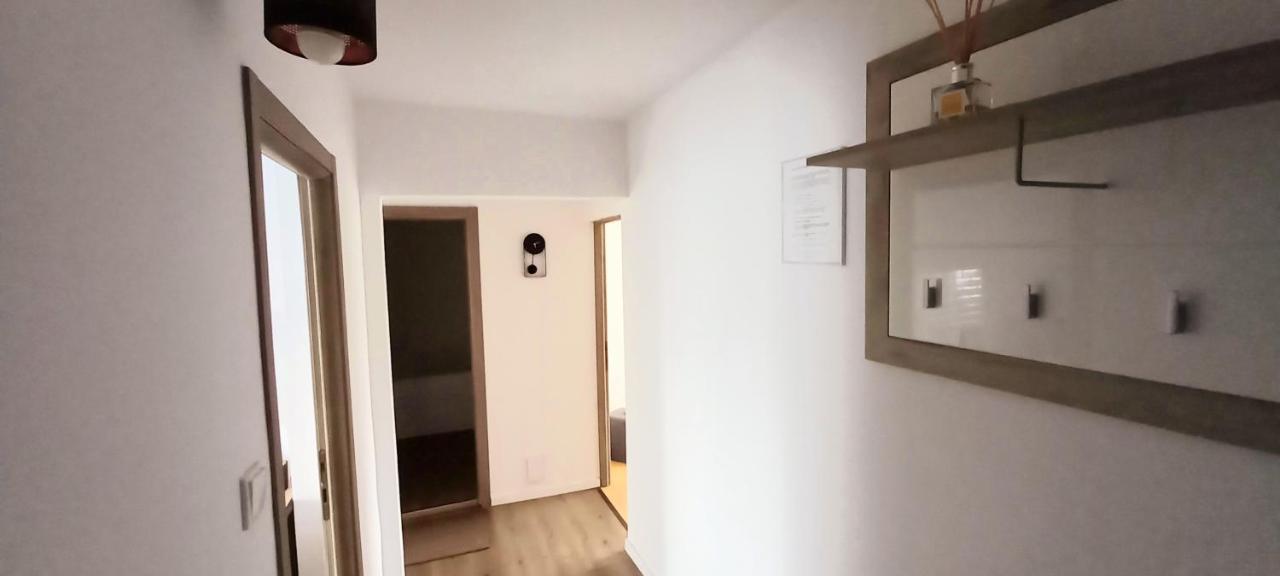 33 Coquette Apartment Baia Mare Ngoại thất bức ảnh